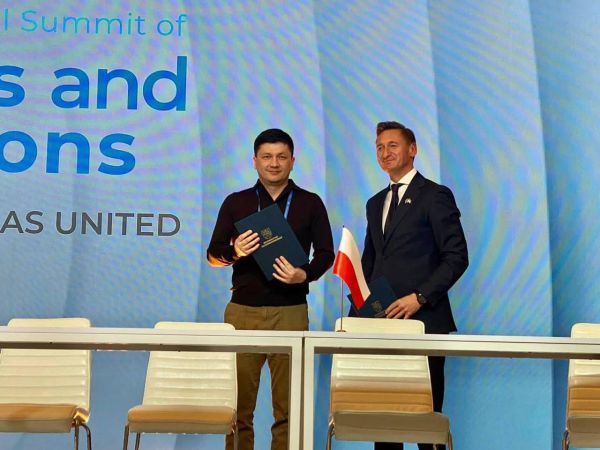 На киевском саммите городов и регионов Николаевская область и Западнопоморское воеводство подписали заявление о сотрудничестве