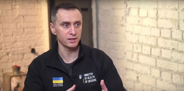 В Украине планируют снять карантин с "короны" и сделать прививки против СOVID-19 рутинными
