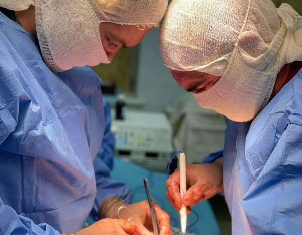 Николаевские хирурги прооперировали жителя Херсонщины, которому осколок кассетного снаряда пробил легкие