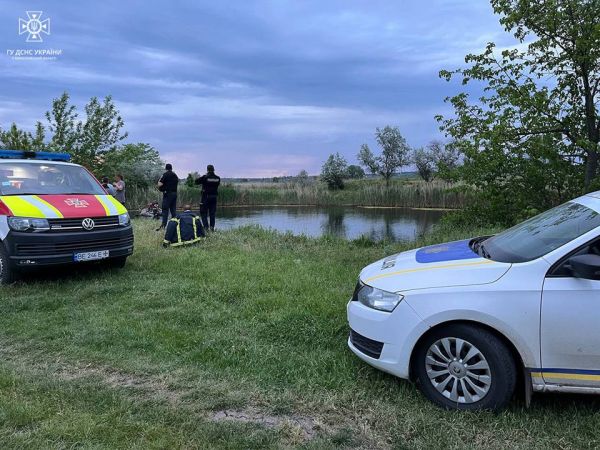 Со дна Южного Буга в Николаевской области подняли тело девушки-подростка
