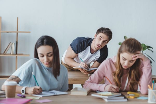 Списывание и нечестность на мультипредметном тесте, – украинский центр оценивания качества образования