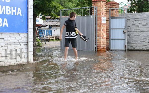 В акватории Николаева снижается уровень воды