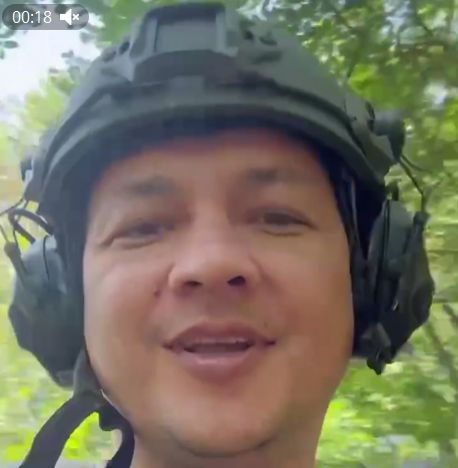 Ким на боевой позиции поздравил с Днем ВМС и показал, как улетело оккупантам. Видео