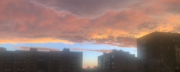 Тучи сели на николаевские высотки. Фото