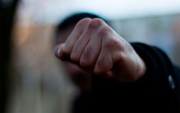 Жителя Николаевщины, который забрал у земляка деньги на лечение, осудили на 8 лет