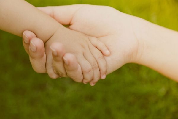 В Николаеве ищут новую семью для 9-летнего мальчика и трех его младших сестричек – детей забрали у родителей