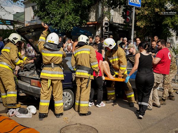 В центре города Николаева в аварии пострадали трое детей