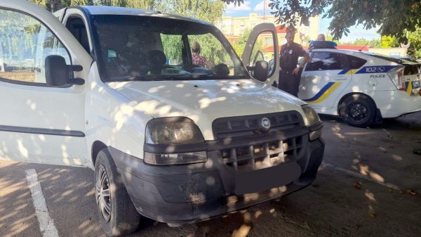 «Фиат», похищенный в Греции и Венгрии, оказался в Николаевской области. Фото