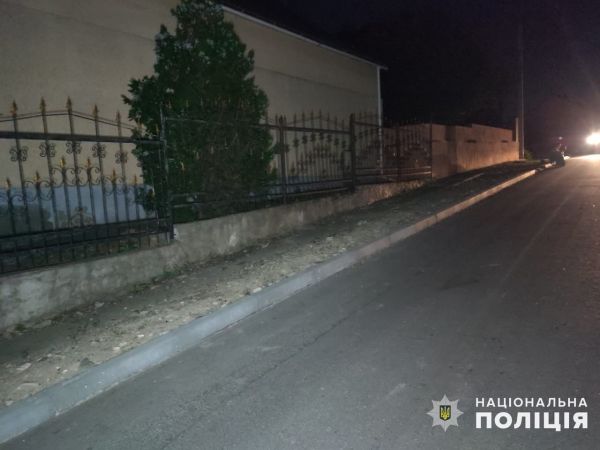 В Николаеве на неосвещенной дороге подросток-велосипедист сбил 4-летнего пешехода. Ребенок в реанимации