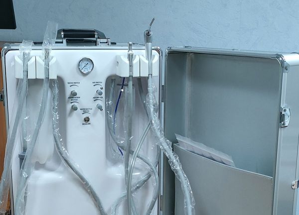 Николаевцам, которые по состоянию здоровья не могут сами приехать в стоматологию, полечат зубы дома