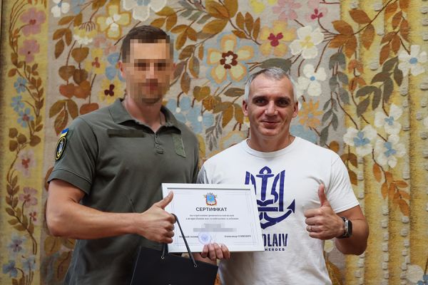 В Николаеве воинам ВСУ вручили сертификаты на приобретение жилья