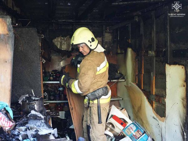 В Николаевской области мужчина спасал свою недвижимость и чуть не сгорел