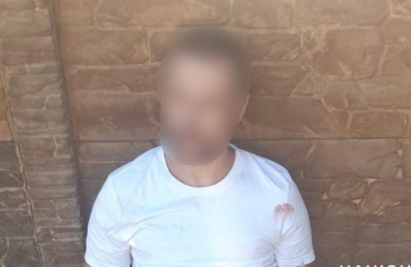 Полицейские задержали николаевца, который ограбил магазин мобильной связи в центре города