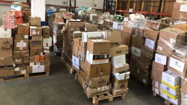 Треть гуманитарки в Украине пропала по дороге к воинским частям – таможня