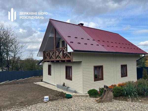 Офицер в глубоком тылу оформил подчиненным выплату "боевых" за ремонт дома