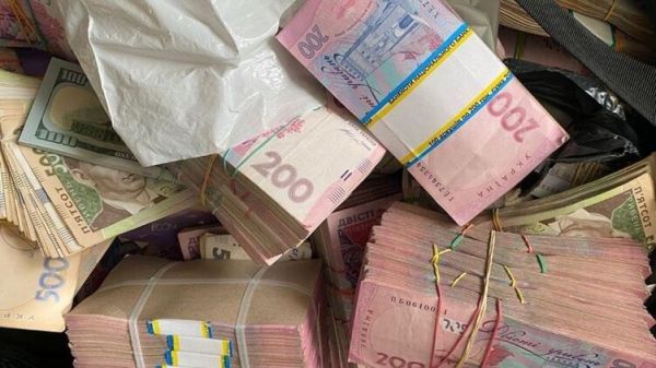 На милионной взятке задержали и.о. начальника отдела из сил теробороны "Юг"