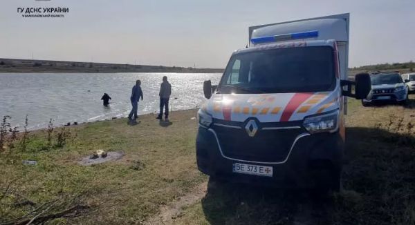 На Николаевщие, спасая 16-летнего внука, утонул 56-летний рыбак