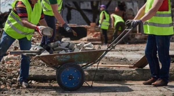 Оплата за выполнение общественно полезных работ за отработанный полный месяц увеличивается до 10 000 грн.