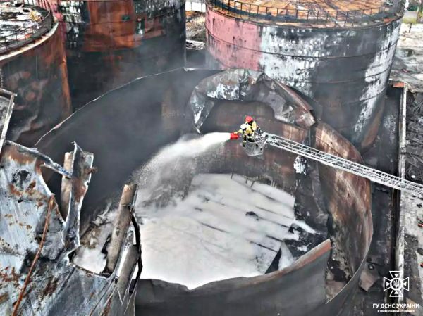 В Николаеве опять пожар терминале растительных масел канадской агрокомпании