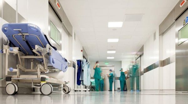 В Украине полностью и частично восстановили 800 объектов медучреждений, больше всего в Николаевской области