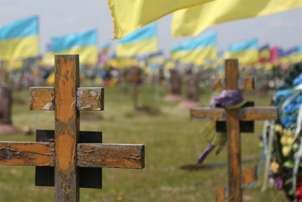 В Николаевском районе осквернили могилы воинов ВСУ: полиция ищет свидетелей