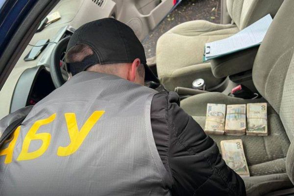 Бизнесмен пытался дать взятку командующему группировкой войск «Одесса»