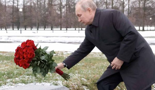 Слухи о смерти путина – хитрая задумка Кремля, – экс-премьер рф