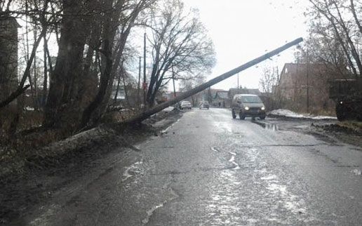 В Николаеве из-за непогоды обесточены 23 населенных пункта