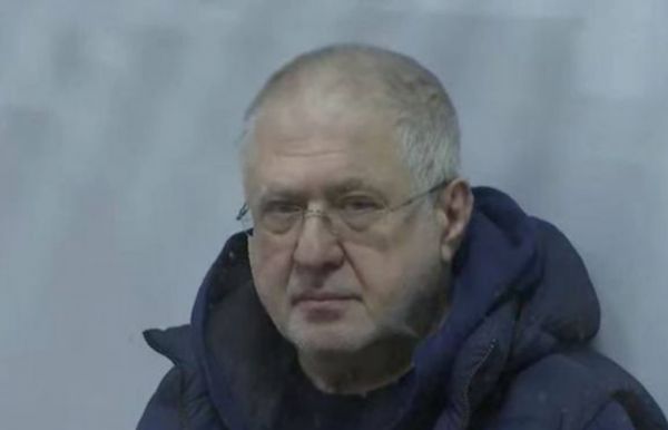 Коломойский Новый год встретит под стражей, – суд