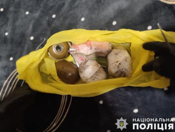 У «мирного» жителя из Первомайского района полиция нашла склад оружия