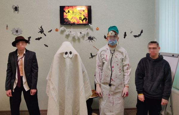 В Николаевском следственном изоляторе отметили Хэллоуин (фото)