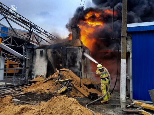 В Николаевской области горела подстанция на 380 кВт