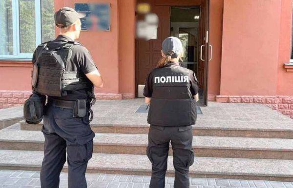 В школах поставим металлоискатели, рамки и полицейских, – МВД