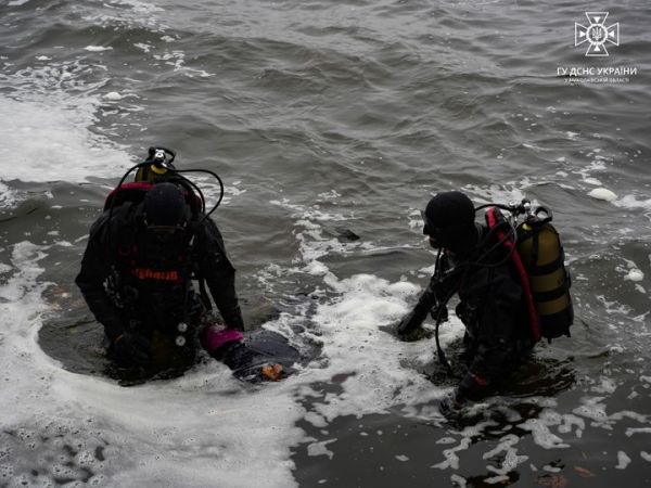 Николаевские водолазы завершили поиск утопленницы возле Ингульского моста