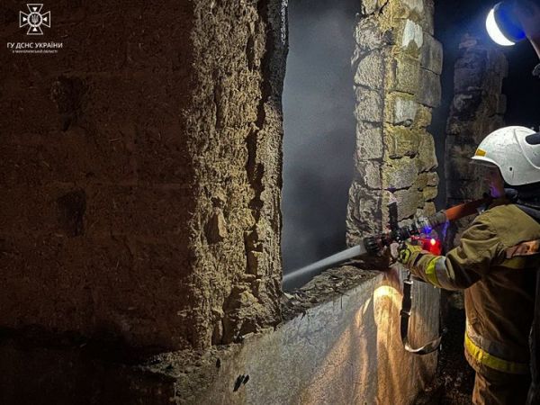 На Николаевщине вчера вечером в горящем доме нашли тело хозяина