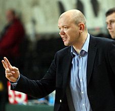 Во время ракетного обстрела во Львове погиб знаменитый баскетболист