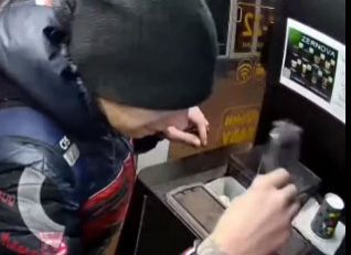 Кража дня: в Николаеве неизвестные украли сахар из кофемашины