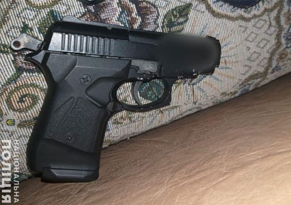 В Николаеве мужчина во время конфликта выстрелил соседу в голову