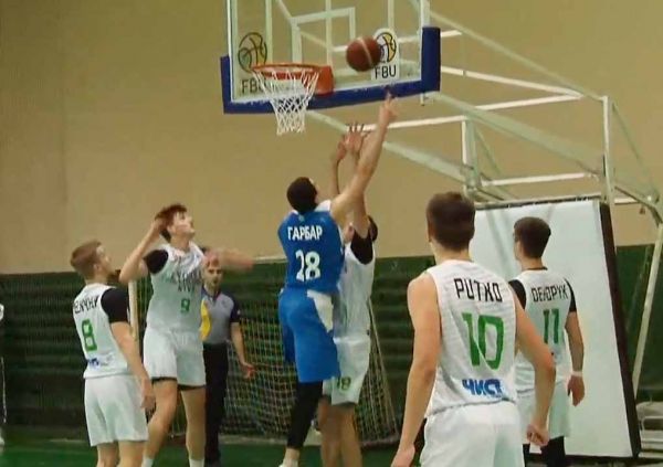 «Нико-Баскет» провел трудный поединок со «Львовской политехникой»