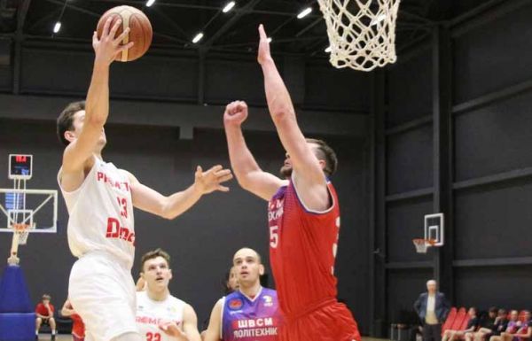 «Нико-Баскет» завтра играет с «Политехником», который сегодня обновил антирекорд высшей лиги