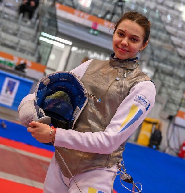 Рапиристка Алина Полозюк стала послом проекта «Всеукраинские школьные лиги бок о бок» на Николаевщине