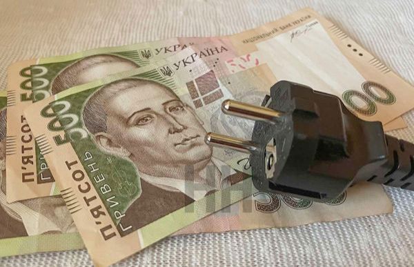 Два облэнерго начали выключать свет должникам, выполняя распоряжение Кабмина