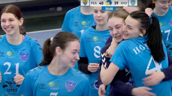 Гандболистки николаевского «Реала» в серии пенальти победили соперниц из Хмельницкого. Видео