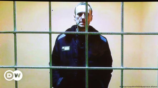 Алексей Навальный умер в колонии