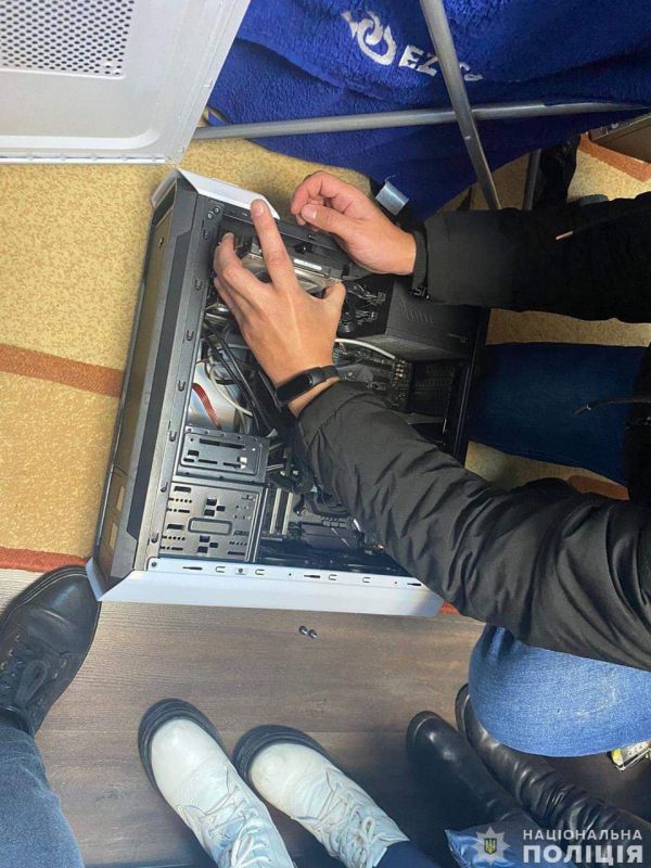 В Николаеве полиция нашла в компьютере николаевца детское порно