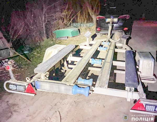 На Южном Буге рыбинспекция задержала браконьеров. Отобрали моторку, лафет и улов