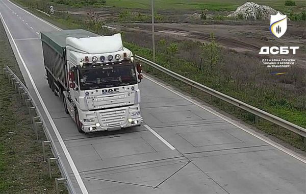 На перегруженную фуру, которая проехала под WIM-системой на Николаевщине, выписали 17 тысяч штрафа