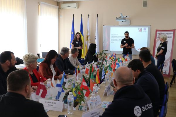 Грантовая поддержка рассчитана на ВПЛ, малый бизнес и жителей Николаевщины, – глава облсовета Антон Табунщик