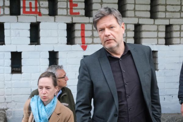 Вице-канцлер Германии Габек после визита в Николаев призвал дать больше оружия Украине