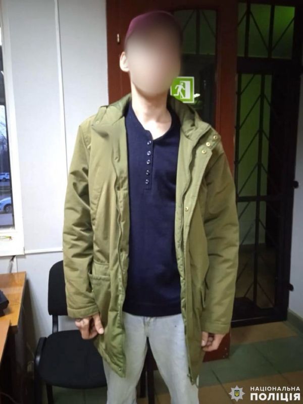 На Николаевщине из супермаркета молодой грабитель скрылся с выпивкой и закуской